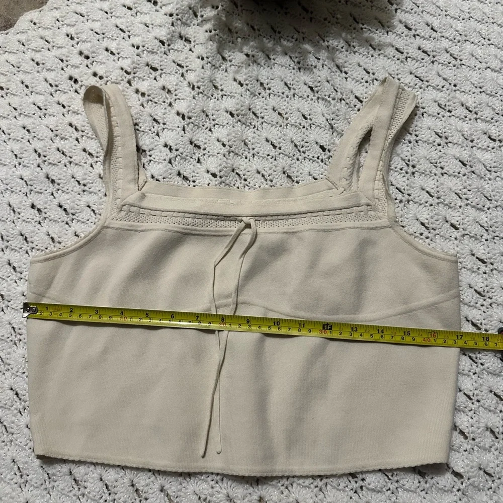 LA Heart Cream Cropped Top - Picture 5 of 7